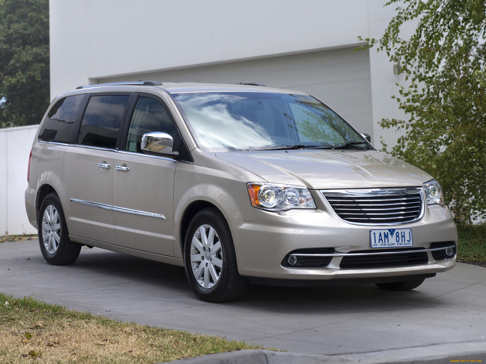 Chrysler voyager. Крайслер Гранд Вояджер. Крайслер Гранд Вояджер 2008. Крайслер Гранд Вояджер 2015. Крайслер Гранд Вояджер 2011.